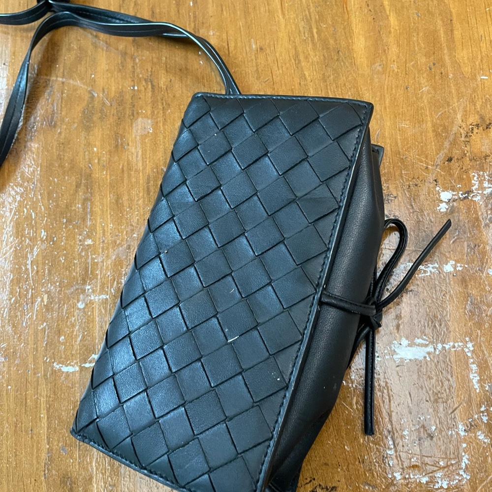 Bottega cross body bag
